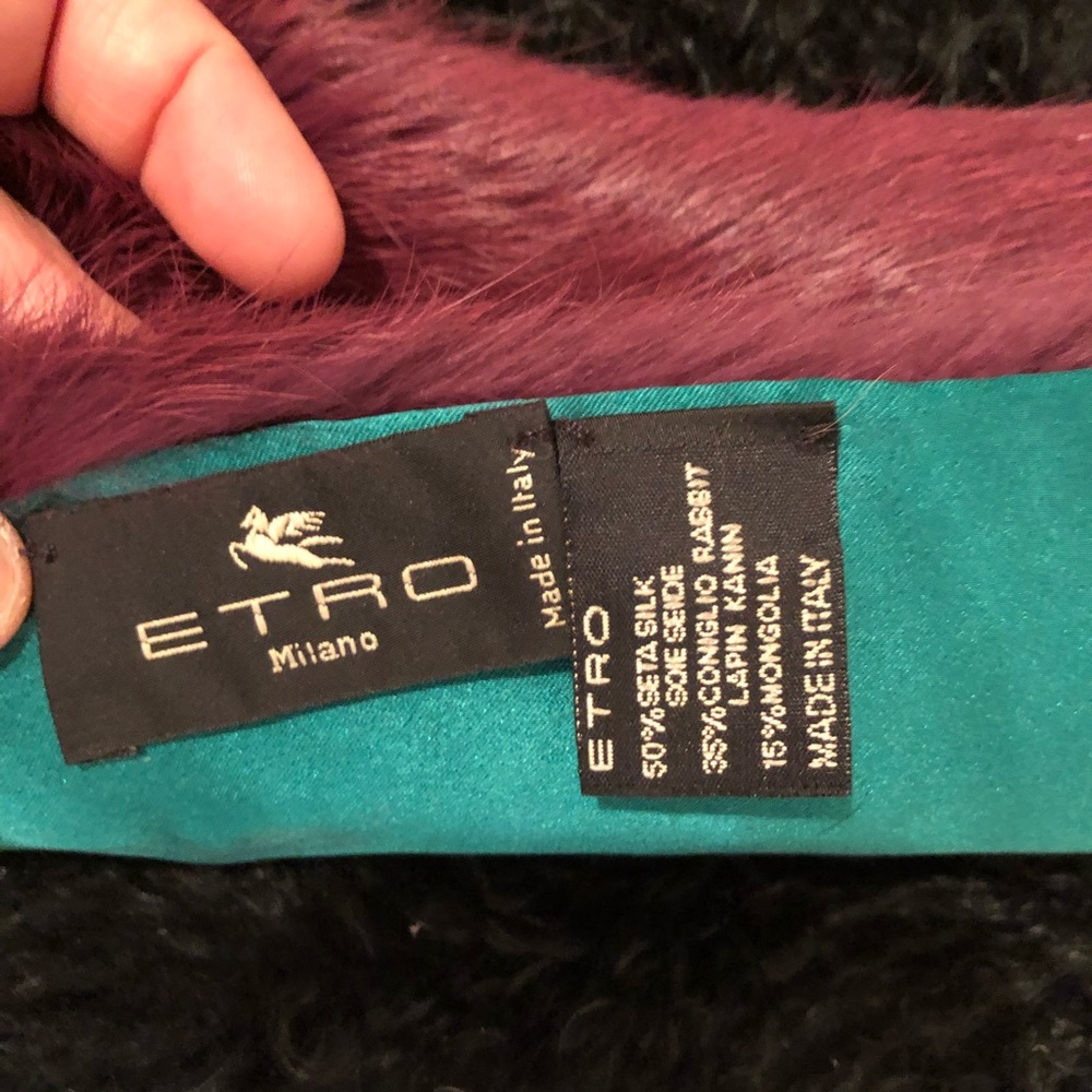 ETRO shearling scarf - Picture 6 of 8